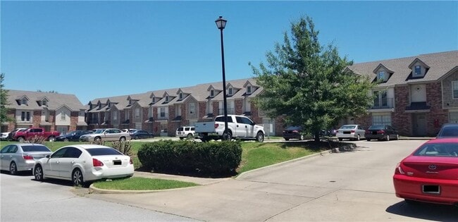 Photo - 1779 N Chestnut Ave Townhome
