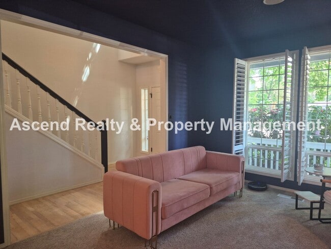 Photo - Outstanding 4bed+Office Bethany Area 2 Level Home Updated Throughout Available 6/22 or Sooner