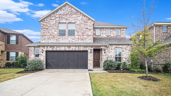 Beautifully Crafted 4-3.5-2.5 in Irving! - Beautifully Crafted 4-3.5-2.5 in Irving! House