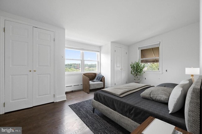 Photo - 153 Jones St
