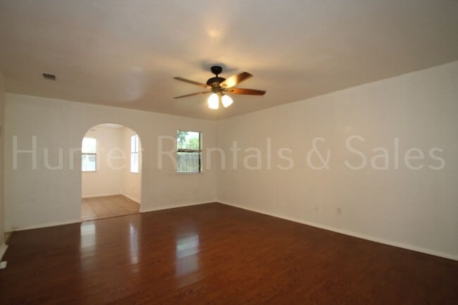 Photo - Bright and Open 3 Bedroom Home in Cove!