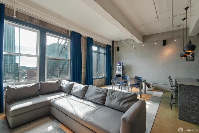 Photo - 2 Mint Plaza