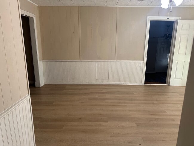 Photo - 324 Azalea St