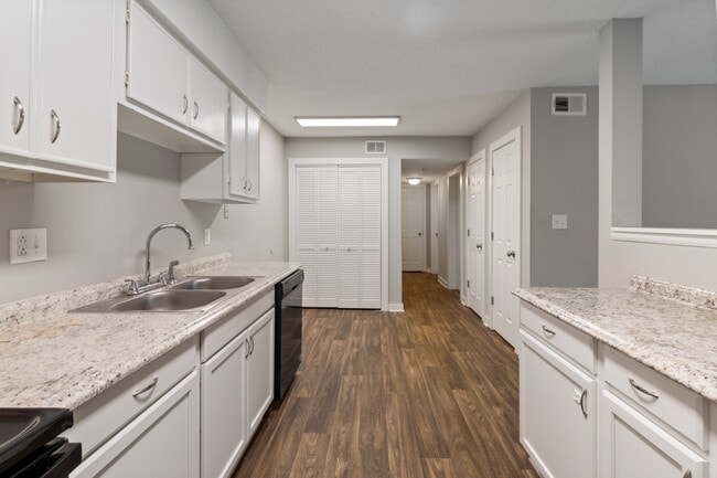 Building Photo - The Grove on Spring