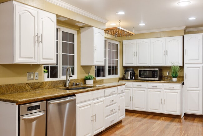 Photo - 15007 NE 12th St