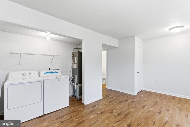 Photo - 233 Nottoway Dr