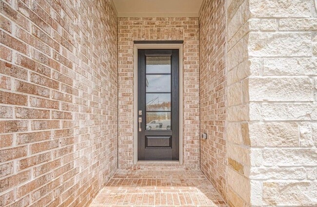 Photo - 6715 Iron Clover Dr