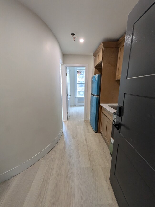 Hallway / Kitchen - 149 East 36th Street