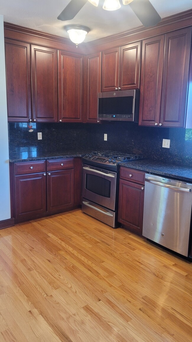 Photo - 118 W Adams St Unit 118