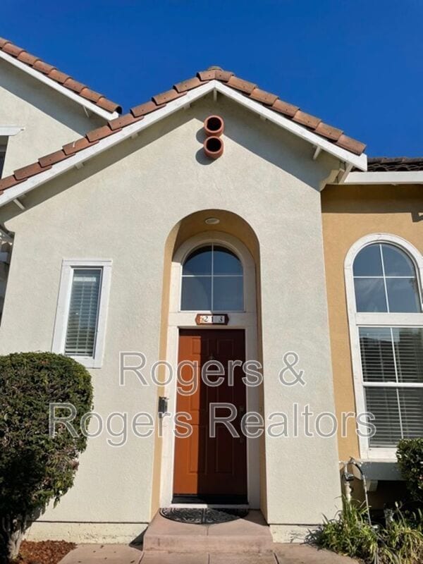 Building Photo - 213 Houghton St