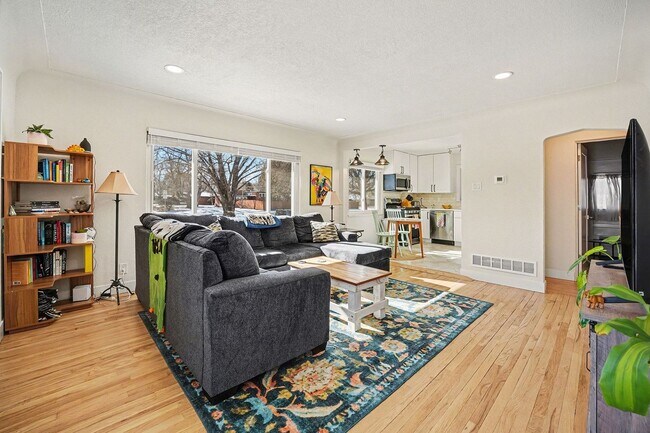5217 E M.L.K. Jr Blvd