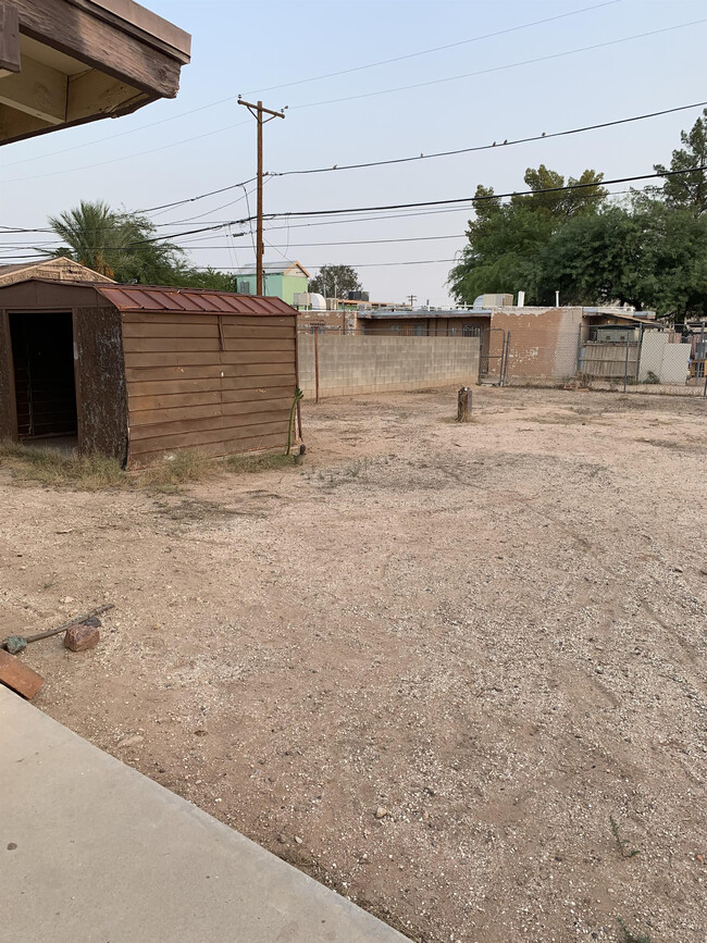 Photo - 2115 E 18th St