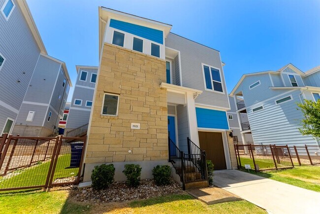 Building Photo - 1921 Teagle Dr Rental