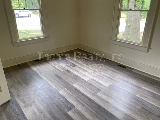 Photo - 1524 Sunset Ave