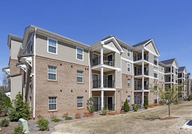 Rodden Square Apartments