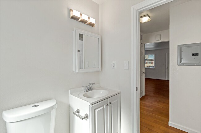 Photo - 10582 Topanga Dr