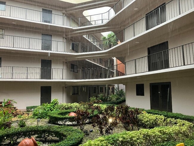 Building Photo - 8730 SW 133rd Avenue Rd Unit 312 Rental