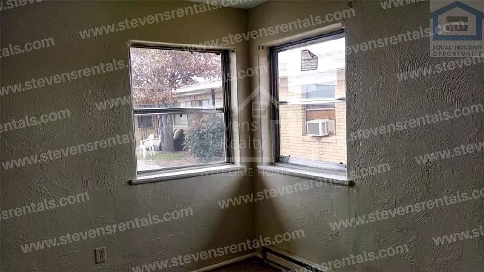Photo - 2323 NW Bell Ave