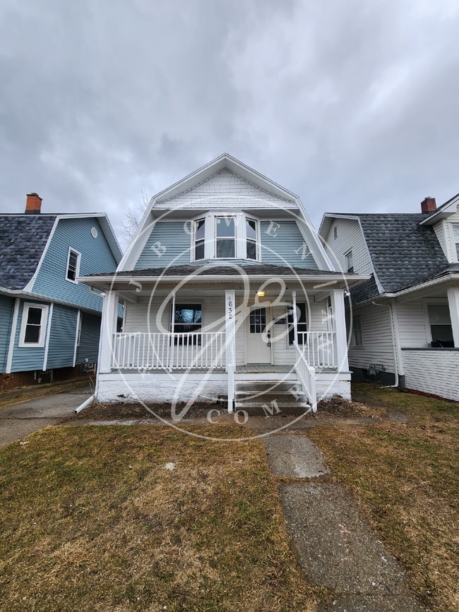 Photo - 3 bed 1 bath with lots of space!