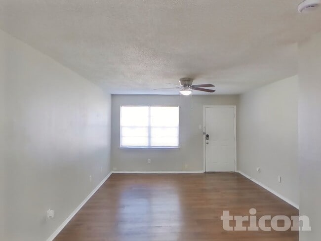 Photo - 4443 Greenland Dr