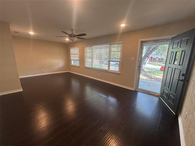 Photo - 5429 Dennis Ave