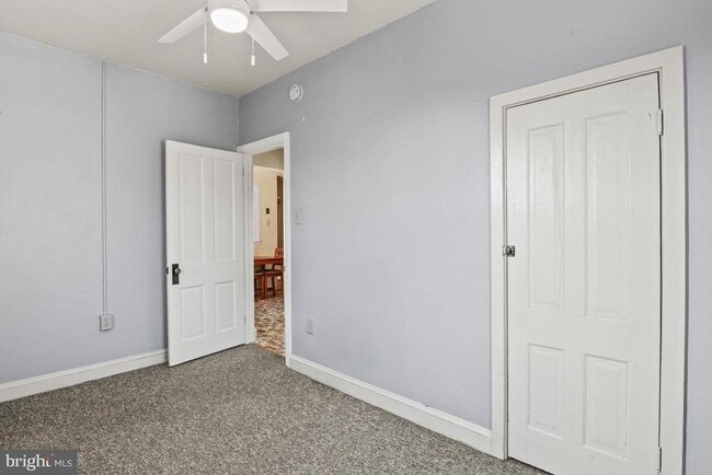 Photo - 201 N Line St