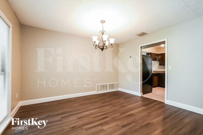 Photo - 409 Seville Ave