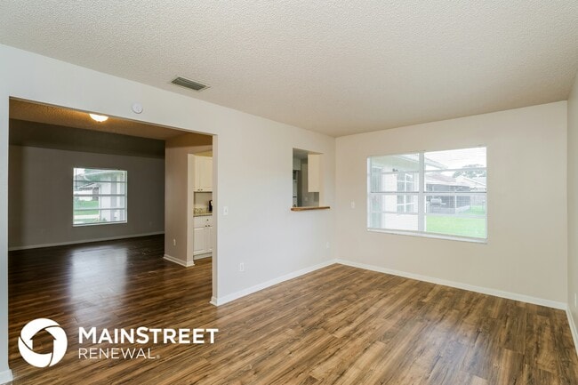 Photo - 822 7 Gables Cir SE