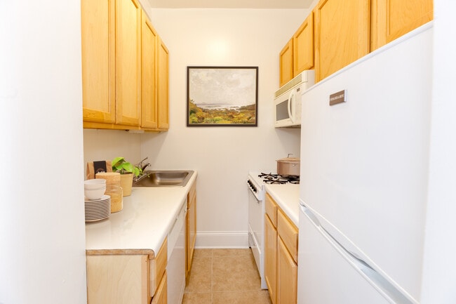 Photo - 2850 N. Sheridan