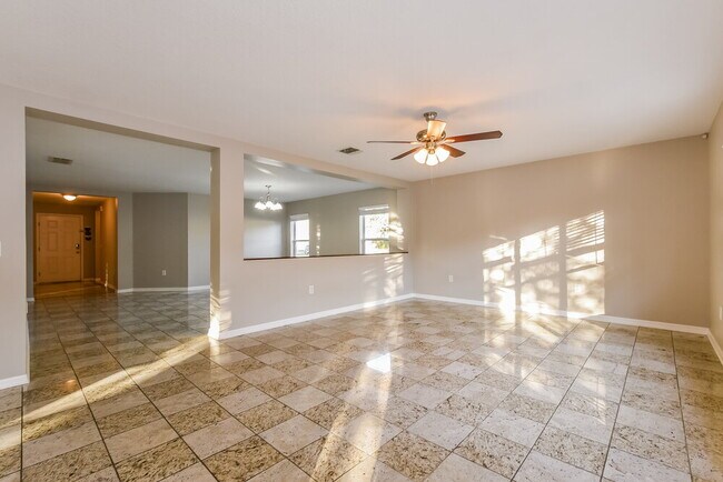 Photo - 1552 Truscott Ct