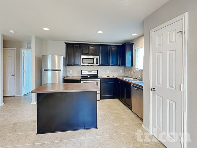 Photo - 10607 Noble Canyon