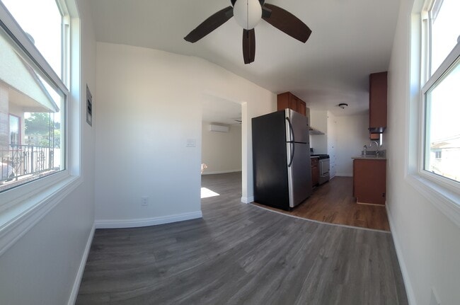 Photo - 731 1/2 Via Altamira Unit 731 Half