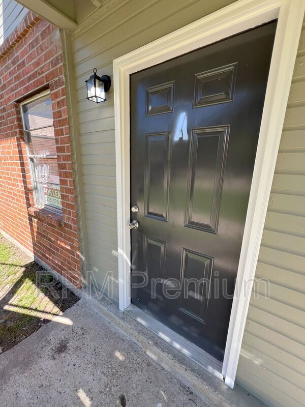 Photo - 5149 Baker Blvd Unit A