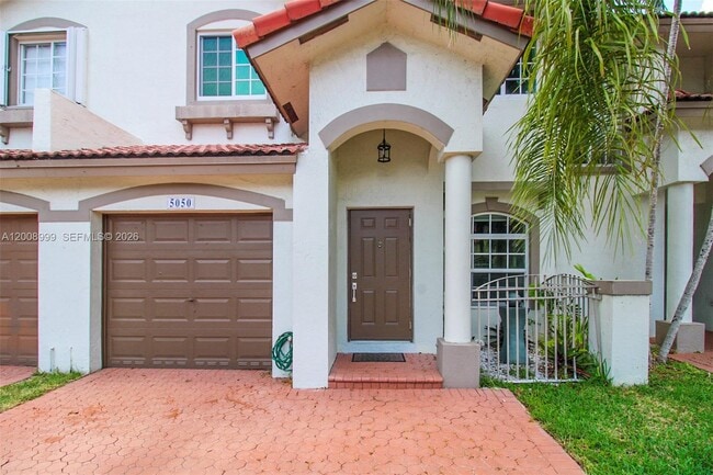 Building Photo - 5050 NW 116th Ct