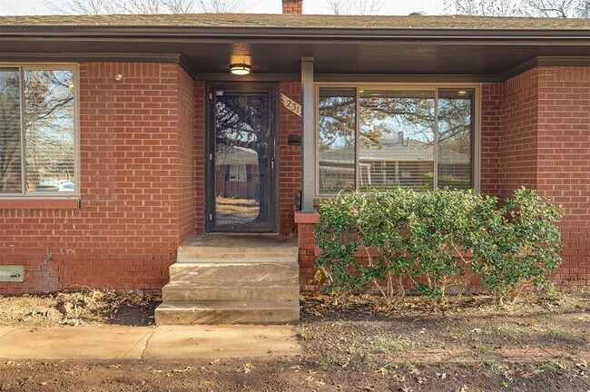 Photo - 2312 N Warren Ave