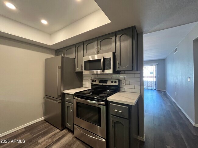Photo - 3119 W Cochise Dr Unit 251