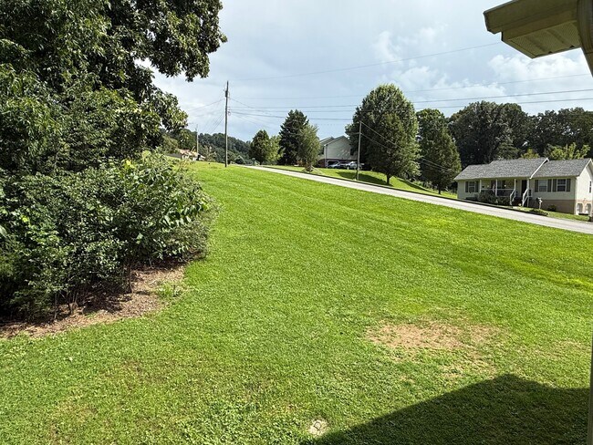 129 Meadowlark Drive