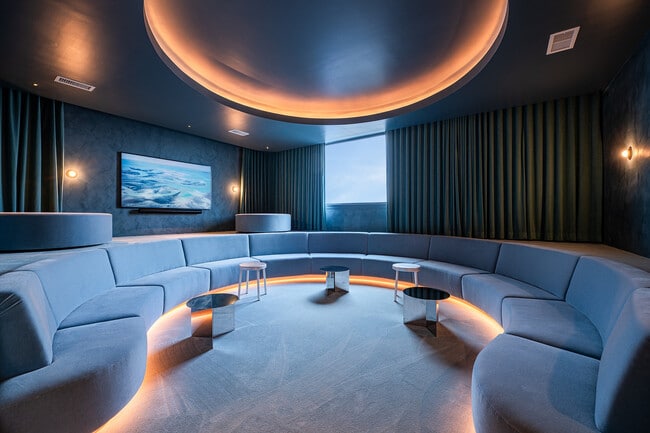 Hideaway - Fishtown Urby