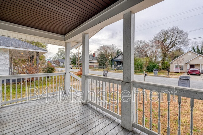 Photo - 781 Fulton Ave