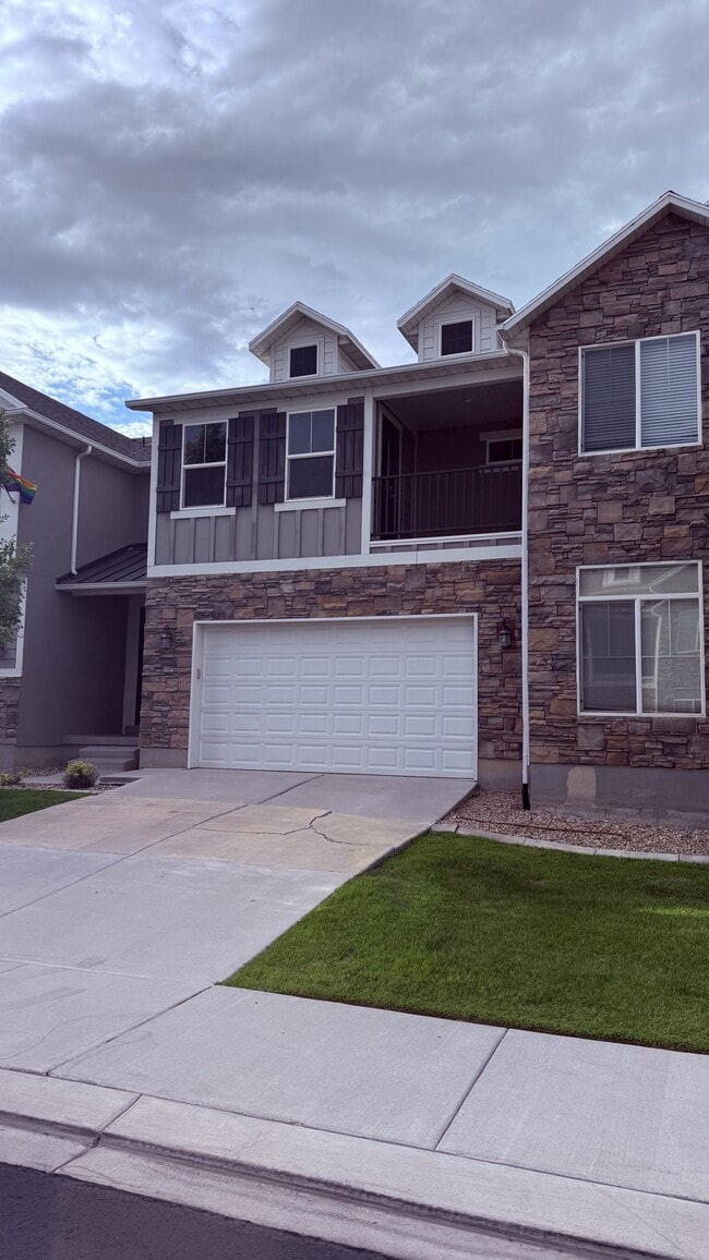 Building Photo - 238 Cordoba Dr