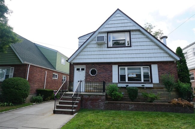 Building Photo - 203-12 42nd Ave Rental