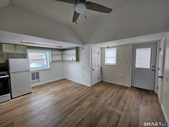 Photo - 27 Liberty St