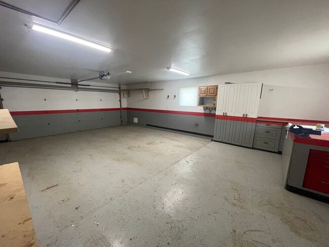 Photo - 3 Bed 2 Bath in Edgewood