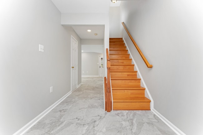 Photo - 44132 Mistletoe Terrace