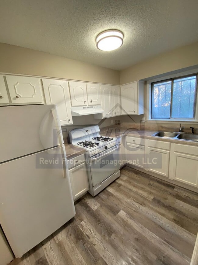 Building Photo - 3414 Carnes Ave Unit 3414
