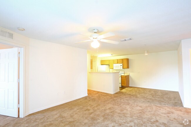 3BR_2BA_1,181 Sq. Ft. Living Room