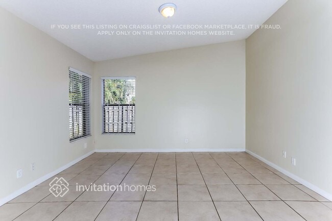 Photo - 6225 Mullin St