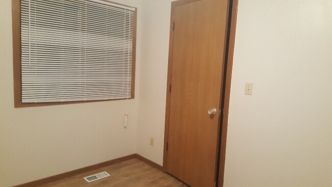 Photo - 858 Woodgate Dr Casa Adosada