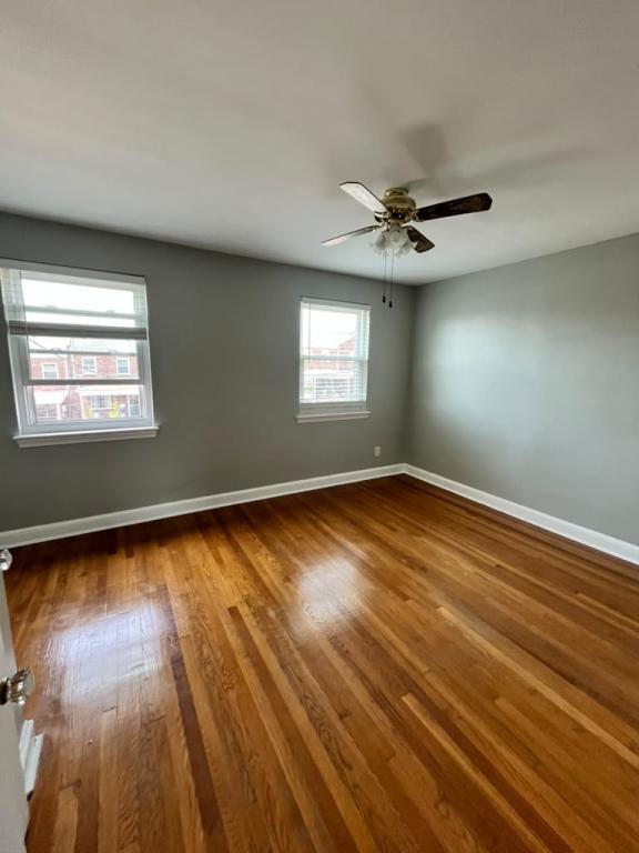2327 13th Pl NE