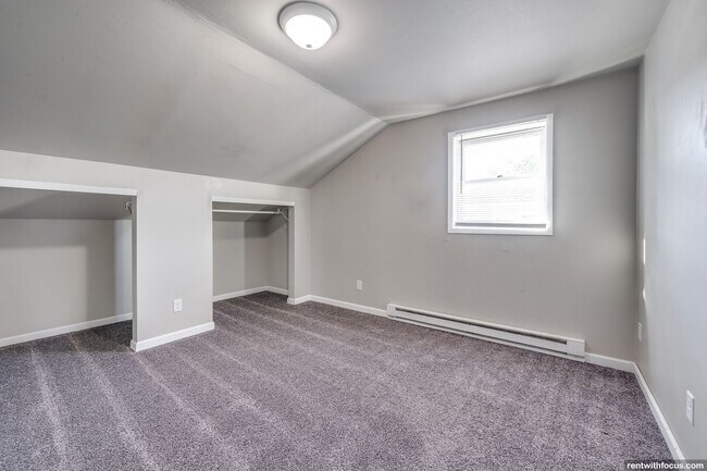 100 W 4th St Unit 100 1/2